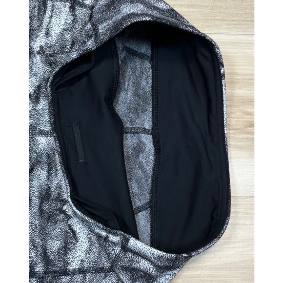 Lululemon Pace Rival Crop Tights 22” Luxtreme Hazy Days Black White sz 6 / S - Picture 12 of 15